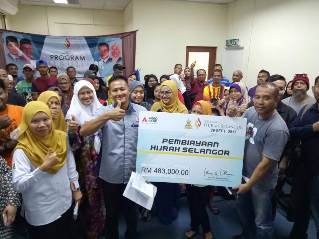 Majlis penyerahan baucer hijrah selangor cawangan Kuala Selangor